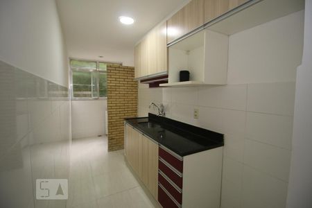 Cozinha de apartamento à venda com 2 quartos, 49m² em Curicica - Jacarepaguá, Rio de Janeiro