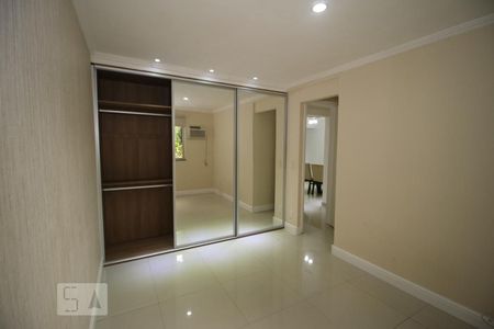 Quarto 01 de apartamento à venda com 2 quartos, 49m² em Curicica - Jacarepaguá, Rio de Janeiro