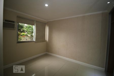 Quarto 01 de apartamento à venda com 2 quartos, 49m² em Curicica - Jacarepaguá, Rio de Janeiro