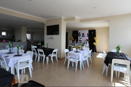 Apartamento para alugar com 74m², 2 quartos e 1 vaga Apartamento para alugar com 74m², 2 quartos e 1 vagaSalão de Jogos