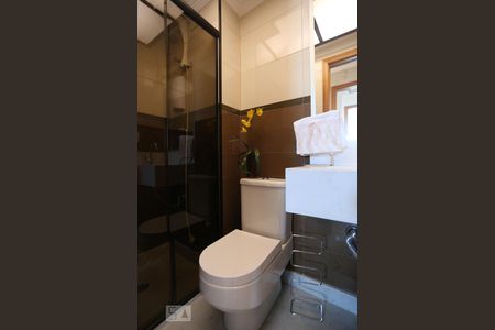 Apartamento para alugar com 74m², 2 quartos e 1 vaga Apartamento para alugar com 74m², 2 quartos e 1 vagaBanheiro