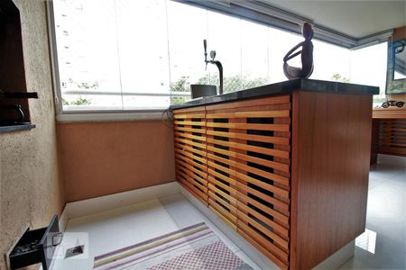 Detalhe da varanda gourmet de apartamento para alugar com 3 quartos, 141m² em Paraíso do Morumbi, São Paulo