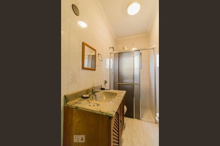 Banheiro de casa à venda com 2 quartos, 280m² em Jardim Santa Francisca, Guarulhos
