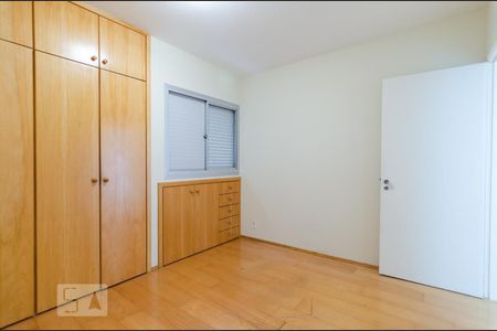 Quarto de apartamento para alugar com 1 quarto, 63m² em Cambuí, Campinas
