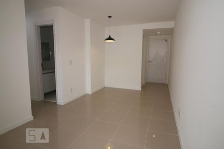 Sala de apartamento para alugar com 3 quartos, 130m² em Jacarepaguá, Rio de Janeiro