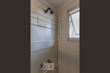 Banheiro de apartamento para alugar com 2 quartos, 48m² em Vila Gomes, São Paulo