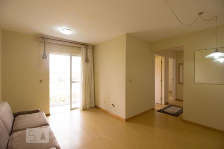 Sala de apartamento para alugar com 3 quartos, 71m² em Bairro Alto, Curitiba