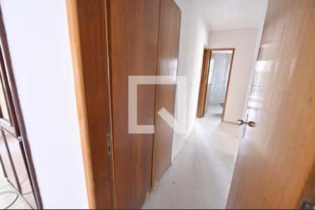 Corredor de apartamento para alugar com 3 quartos, 90m² em Setor Bela Vista, Goiânia