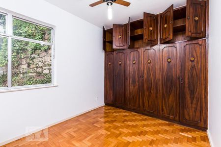 Quarto 1 de apartamento para alugar com 2 quartos, 85m² em Laranjeiras, Rio de Janeiro