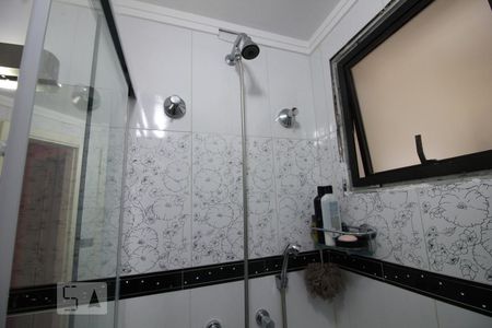 Chuveiro de apartamento para alugar com 2 quartos, 76m² em Jardim Vazani, São Paulo