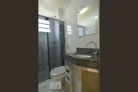 Banheiro  de apartamento para alugar com 2 quartos, 49m² em Estrela do Oriente, Belo Horizonte