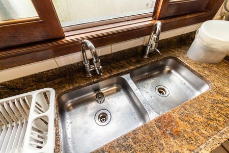 Casa de condomínio à venda com 420m², 4 quartos e 4 vagas Casa de condomínio à venda com 420m², 4 quartos e 4 vagasPia da Cozinha