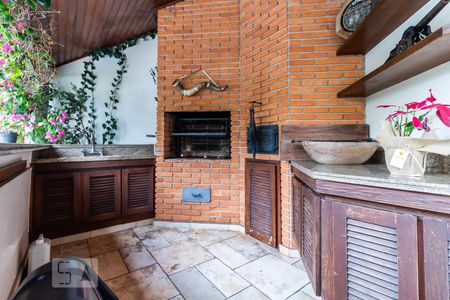 Casa de condomínio à venda com 420m², 4 quartos e 4 vagas Casa de condomínio à venda com 420m², 4 quartos e 4 vagasChurrasqueira