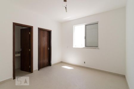 Suíte de apartamento para alugar com 2 quartos, 70m² em Liberdade, Belo Horizonte