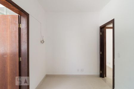 Quarto  de apartamento para alugar com 2 quartos, 70m² em Liberdade, Belo Horizonte