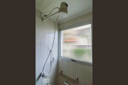 Chuveiro de apartamento para alugar com 2 quartos, 51m² em Picanço, Guarulhos