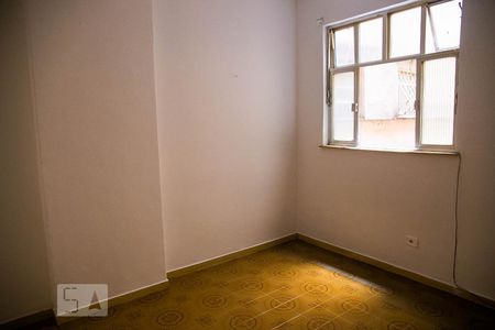 Quarto  de kitnet/studio à venda com 1 quarto, 32m² em Centro, Niterói