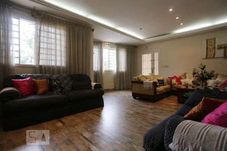 Sala de casa para alugar com 4 quartos, 380m² em Centro, Osasco