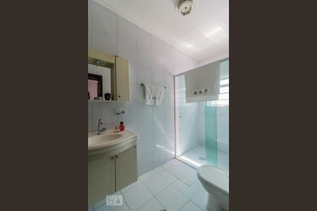 Banheiro da suíte de casa à venda com 5 quartos, 250m² em Vila Rosália, Guarulhos