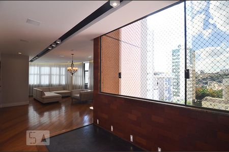 Sala/ corredor de apartamento para alugar com 3 quartos, 210m² em Buritis, Belo Horizonte