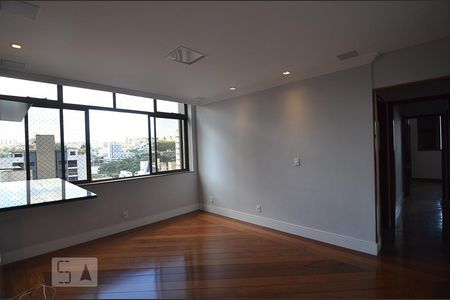 Sala 2 de apartamento para alugar com 3 quartos, 210m² em Buritis, Belo Horizonte