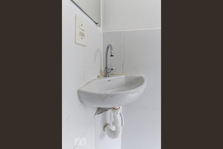 Banheiro de apartamento para alugar com 1 quarto, 43m² em Vila Homero Thon, Santo André