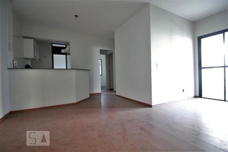 Sala de apartamento para alugar com 3 quartos, 69m² em Vila Suzana, São Paulo