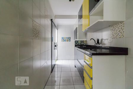 Cozinha de apartamento para alugar com 1 quarto, 38m² em Jardim Dourado, Guarulhos