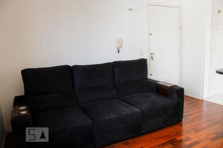 Sala de apartamento para alugar com 1 quarto, 49m² em Centro Histórico, Porto Alegre