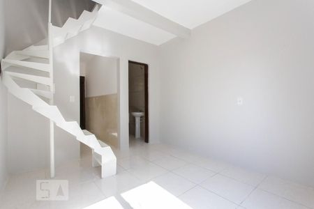 Sala de apartamento para alugar com 2 quartos, 46m² em Santa Tereza, Porto Alegre