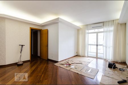 Sala de apartamento para alugar com 3 quartos, 100m² em Vila Itapura, Campinas