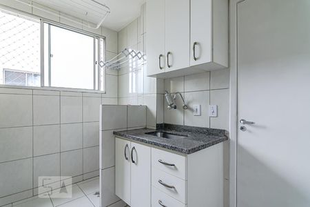 Cozinha de apartamento à venda com 2 quartos, 52m² em Maria Virgínia, Belo Horizonte