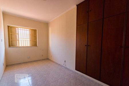 Quarto 1 de casa para alugar com 4 quartos, 200m² em Cidade Universitária, Campinas