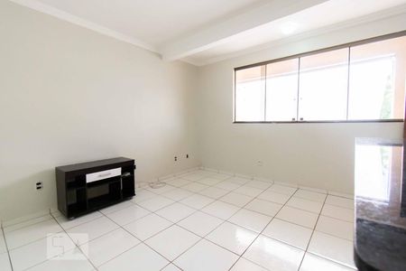 Sala de apartamento para alugar com 1 quarto, 36m² em Candangolândia, Brasília