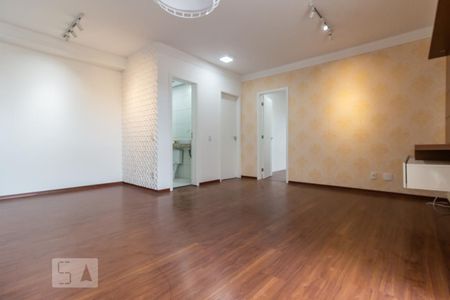 Sala de apartamento para alugar com 2 quartos, 70m² em Jardim Iracema, Barueri