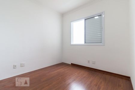 Quarto de apartamento para alugar com 2 quartos, 70m² em Jardim Iracema, Barueri