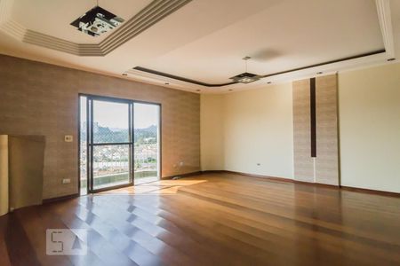 Sala de apartamento à venda com 3 quartos, 180m² em Picanço, Guarulhos