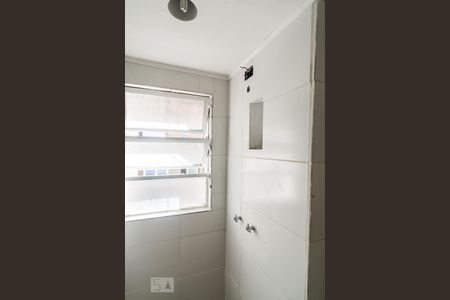 Banheiro de apartamento para alugar com 1 quarto, 45m² em Centro Histórico, Porto Alegre