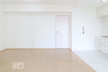 Sala de apartamento para alugar com 2 quartos, 61m² em Vila Nivi, São Paulo