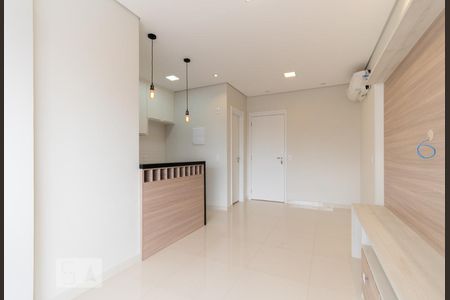 Sala de apartamento para alugar com 1 quarto, 47m² em Jardim Vera Cruz, São Paulo