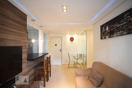 Sala de apartamento para alugar com 2 quartos, 49m² em Jardim Ampliação, São Paulo