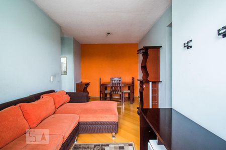 Sala de apartamento para alugar com 2 quartos, 47m² em Vila Firmiano Pinto, São Paulo