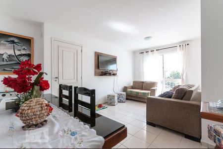 Sala de apartamento à venda com 3 quartos, 68m² em Jardim do Trevo, Campinas