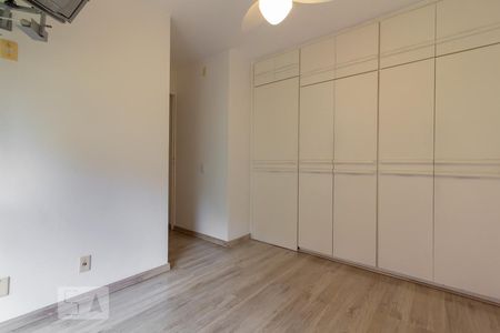 Suíte de apartamento para alugar com 3 quartos, 100m² em Jardim Marajoara, São Paulo