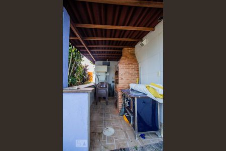 Casa à venda com 800m², 5 quartos e 5 vagas Casa à venda com 800m², 5 quartos e 5 vagasChurrasqueira