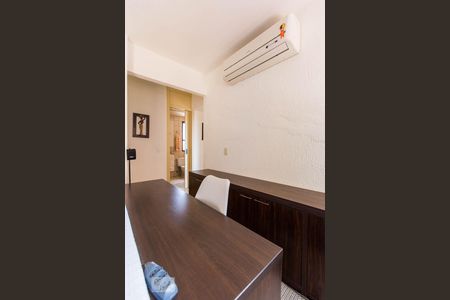 Sala de apartamento à venda com 2 quartos, 63m² em Teresópolis, Porto Alegre