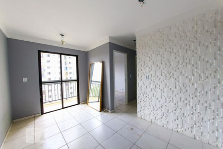 Sala de apartamento para alugar com 2 quartos, 48m² em Jardim Flor da Montanha, Guarulhos