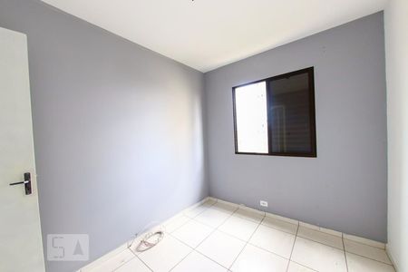 Quarto 1 de apartamento para alugar com 2 quartos, 48m² em Jardim Flor da Montanha, Guarulhos