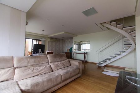 Apartamento para alugar com 300m², 3 quartos e 4 vagas Apartamento para alugar com 300m², 3 quartos e 4 vagasSala