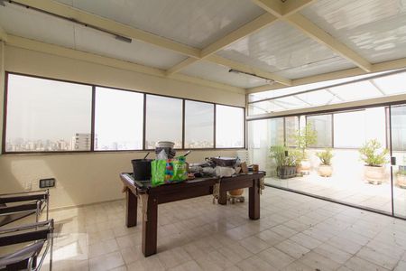 Apartamento para alugar com 300m², 3 quartos e 4 vagas Apartamento para alugar com 300m², 3 quartos e 4 vagasÁrea Terceiro Piso